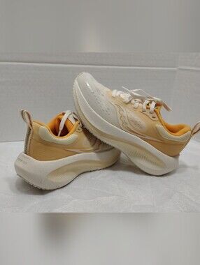 Saucony Surge 3 Sneakers, Women # 5 US Running Shoes